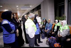  بدرقه نخستین گروه زائران خانه خدا 