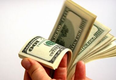 خبر توقف پرداخت ارز ۴۲۰۰ تومانی تکذیب شد