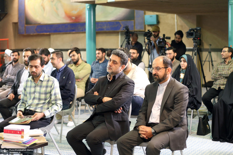 دیدار اعضای جبهه فرهنگی نقلاب اسلامی با سید حسن خمینی