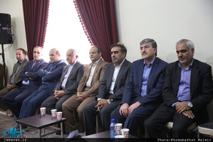 دیدار معاون امور تعاون وزارت کار و جمعی از کارکنان این معاونت با سید حسن خمینی