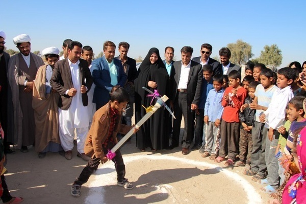 کلنگ احداث مدرسه 4 کلاسه خیرساز در شهرستان رودبار به زمین زده شد