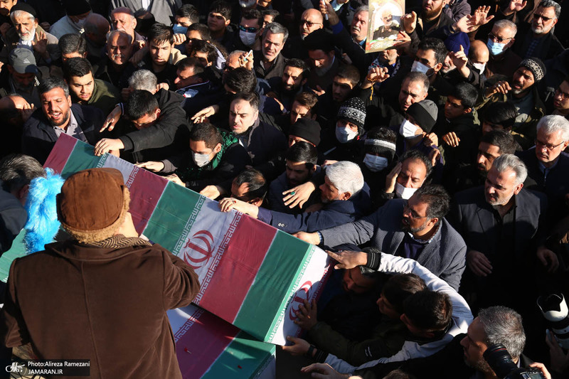 تشییع پیکر شهدای مدافع حرم در شهرک شهید محلاتی