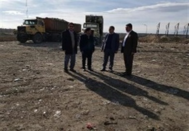 بازدید مدیر کل حفاظت محیط زیست استان از محل دفن زباله شهری و ایستگاه موقت شهرداری اردبیل