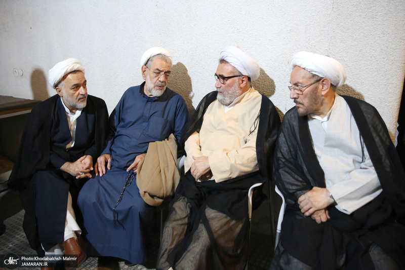 مراسم وداع با پیکر آیت الله حسن صانعی (ره) در جماران