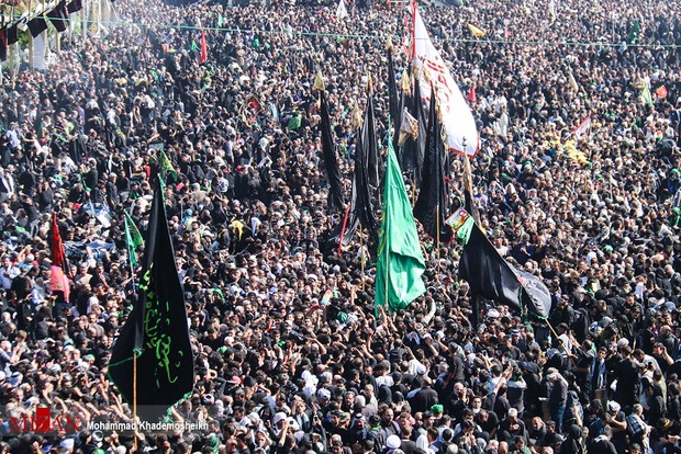 اتوبوس دربستی اربعین فقط برای جانبازان و معلولان
