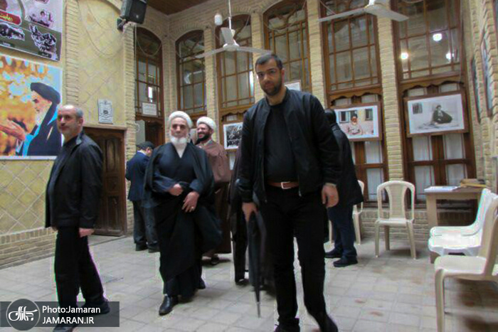 بازدید حجت الاسلام والمسلمین ناطق نوری از بیت امام خمینی(س) در نجف اشرف