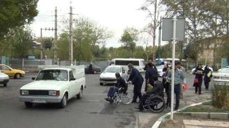 مسئولان البرز ویلچرنشین شدند