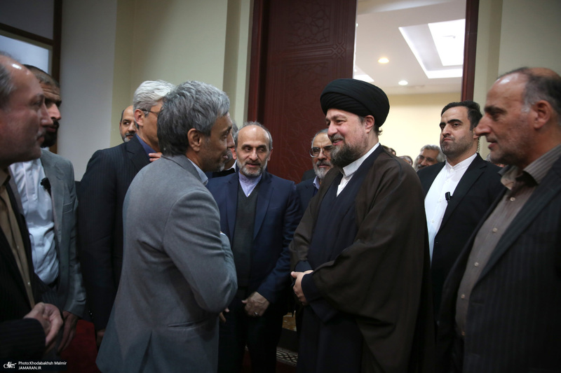 دیدار مدیرعامل و بازیکنان باشگاه فرهنگی ورزشی پیکان با سید حسن خمینی