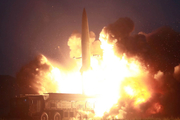 ادامه آزمایش های موشکی کره شمالی و ارتقای مقام خواهر کیم