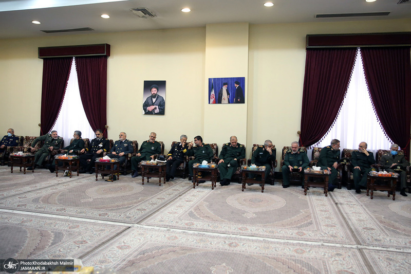 حاشیه های تجدیدمیثاق فرماندهان و کارکنان نیروهای مسلح با آرمان‌های امام خمینی (س)