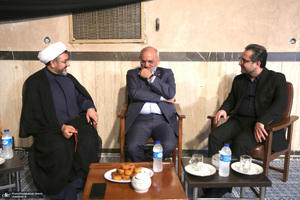 گفتگو حضور با حاجی میرزایی رئیس دفتر رئیس جمهور در حسینیه جماران