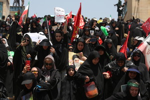 مراسم وداع با رهبر شهید انقلاب در مصلی تهران