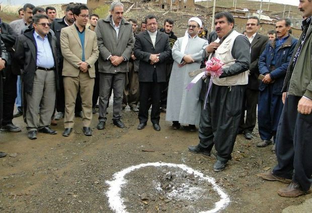 کلنگ احداث مدرسه روستای علی آباد به زمین زده شد