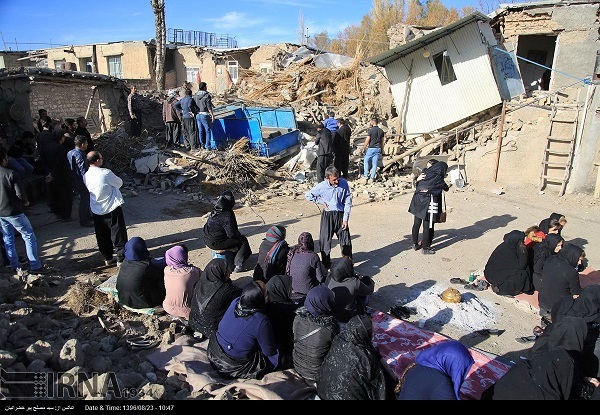 اعزام تیم حمایت های روانی و اجتماعی هلال احمر خوزستان 
به مناطق زلزله زده کرمانشاه