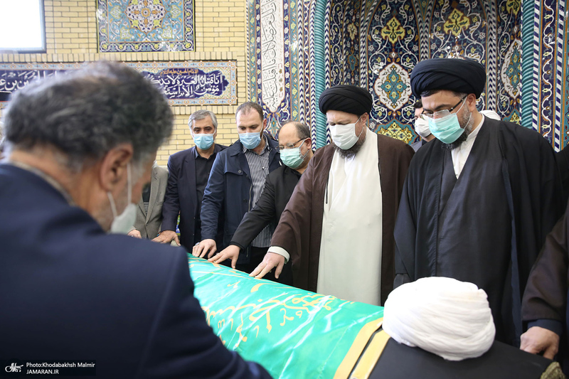 مراسم تشییع پیکر آیت الله ری شهری (ره) از حسینیه کوثر (س)