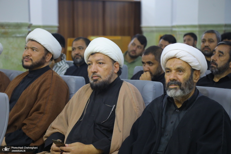 نشست «قرآن و عترت، محور اتحاد مسلمانان در اندیشه امام خمینی(س)» به زبان اردو