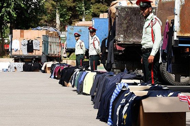 14 محموله پوشاک قاچاق در زنجان کشف شد