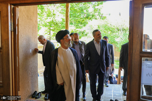 حضور وزیر تعاون، کار و رفاه اجتماعی در بیت تاریخی امام خمینی (س)