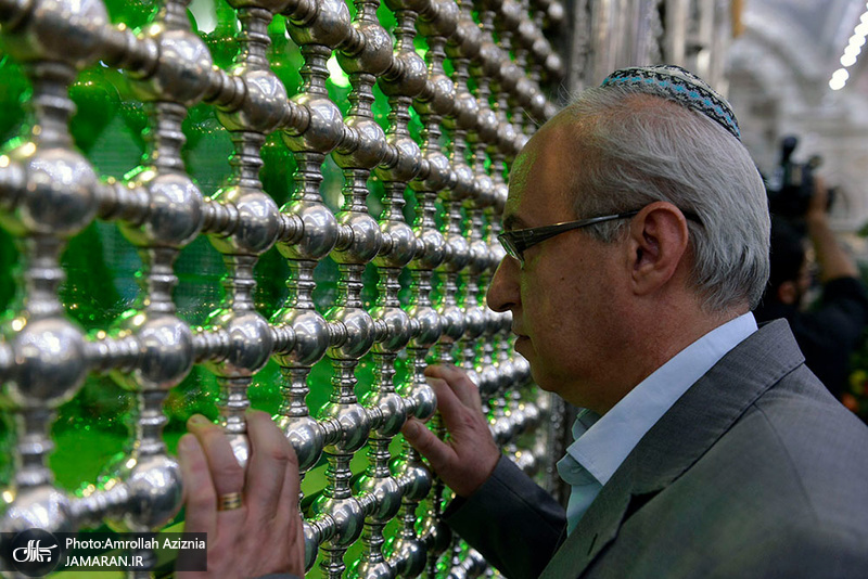 ادای احترام پیروان ادیان الهی نسبت به ساحت مقدس امام خمینی(س)