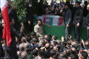 تشییع باشکوه پیکر رئیس جمهوری و یارانش در تهران-8