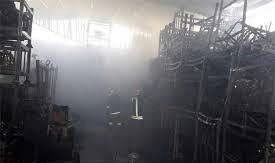 آتش‌سوزی در کارخانه شیشه همدان مهار شد