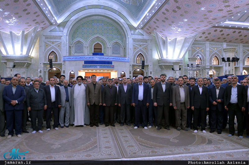 تجدید میثاق استاندار تهران و جمعی از مدیران این استان با آرمان های حضرت امام خمینی(س) 