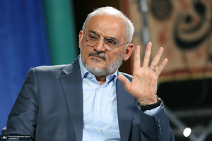 گفتگو حضور با حاجی میرزایی رئیس دفتر رئیس جمهور در حسینیه جماران