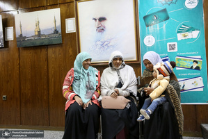 بازدید جمعی از طلاب دانشجو کشور سودان از بیت امام خمینی در ایام دهه فجر