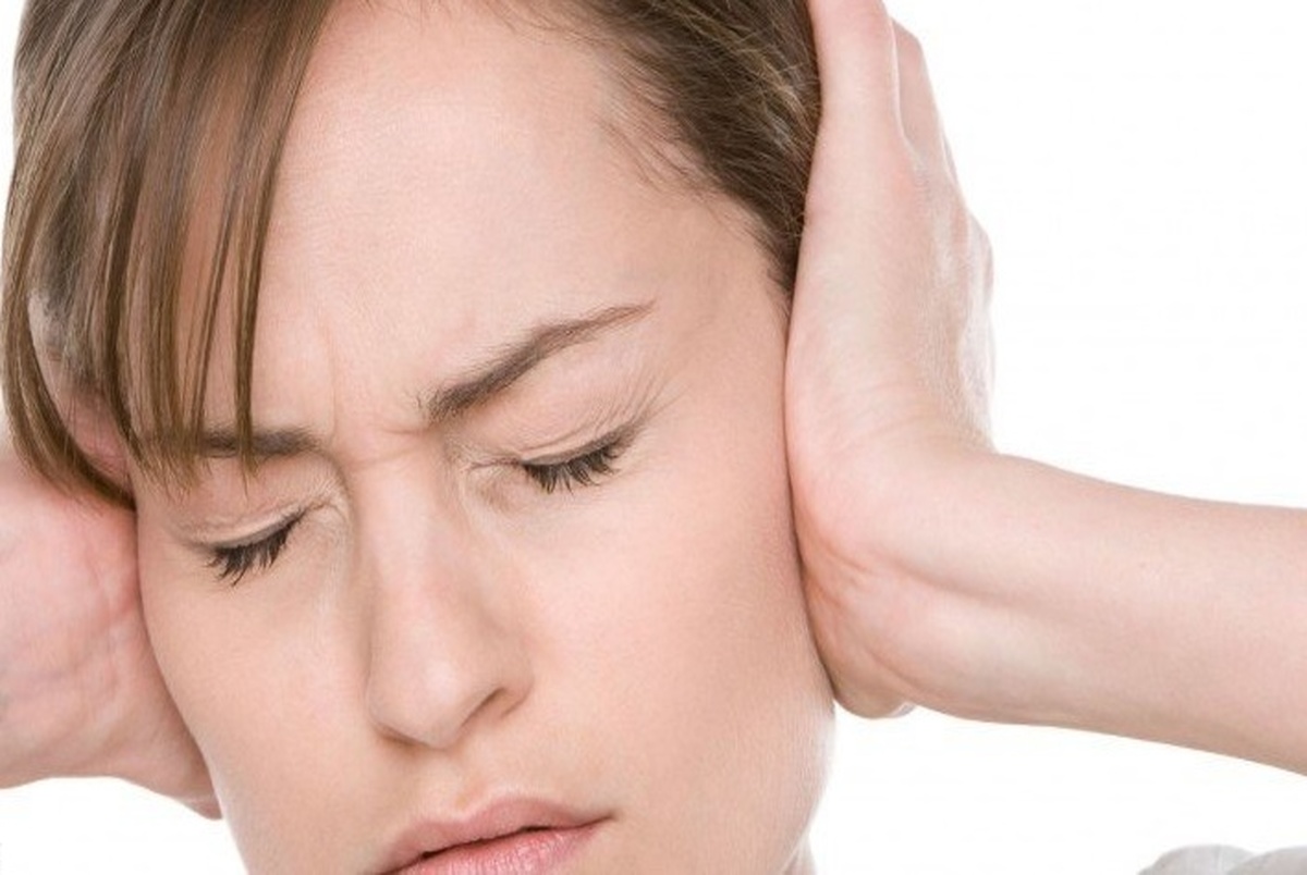 علت کاهش شنوایی پس از شنیدن صدای بلند چیست؟