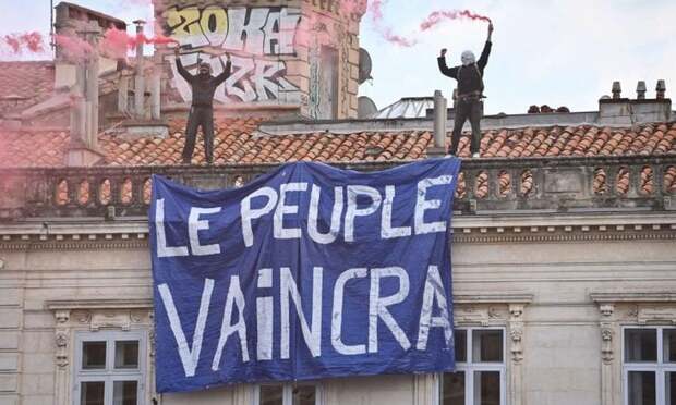 موج اعتراضات اروپا را فرا گرفت؛ فرانسه شاهد خشونت بی سابقه است