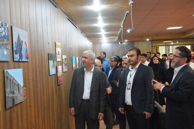 نمایشگاه عکس اربعین در دانشگاه شهید چمران اهواز گشایش یافت