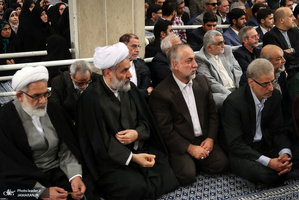 دیدار مسئولان نظام و میهمانان کنفرانس وحدت اسلامى‌ با رهبر معظم انقلاب