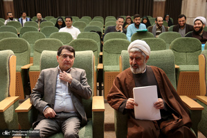 پیش همایش نقد و واکاوی آثار مرتبط با زندگینامه امام خمینی(س)-1