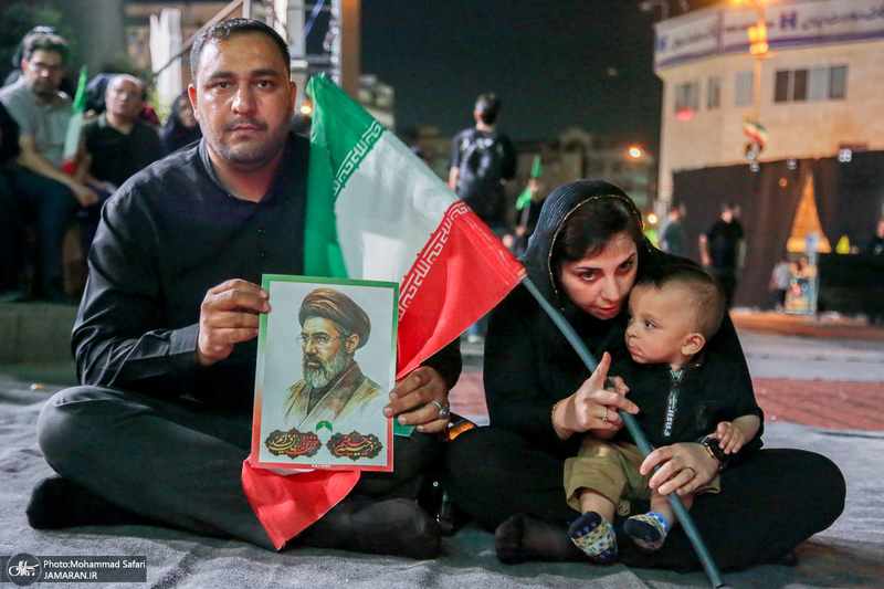 تجمع میدان انقلاب