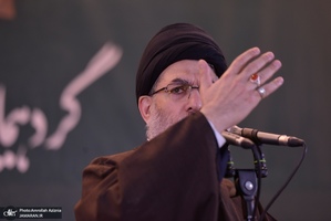 گردهمایی مسئولین بسیج دانشجویی و طلاب بسیجی در حرم امام با سخنرانی رئیس‌جمهور پزشکیان (22)