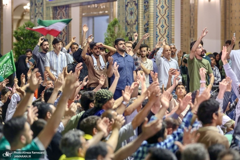 مراسم شب ولادت امام رضا (ع) در صحن غدير