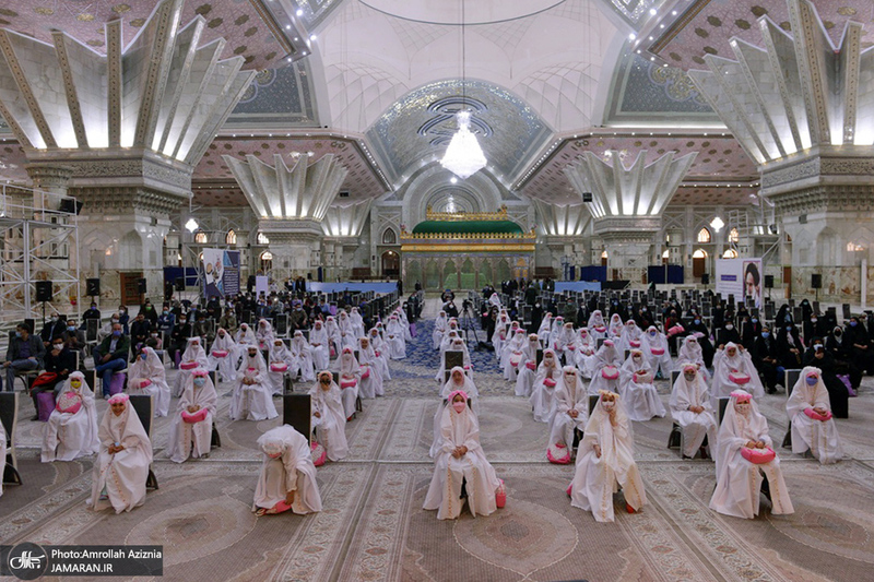 مراسم جشن تکلیف فرزندان کارکنان معاونت آماد و پشتیبانی سپاه در حرم مطهر امام خمینی(س)