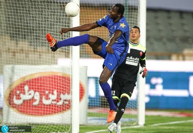 ادامه محرومیت استقلال، پرسپولیس و تراکتور از جذب خارجی‌ها!