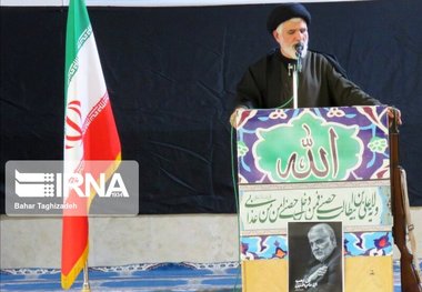 امام جمعه لواسانات: شهادت سردار سلیمانی، شکست راهبردی آمریکا بود