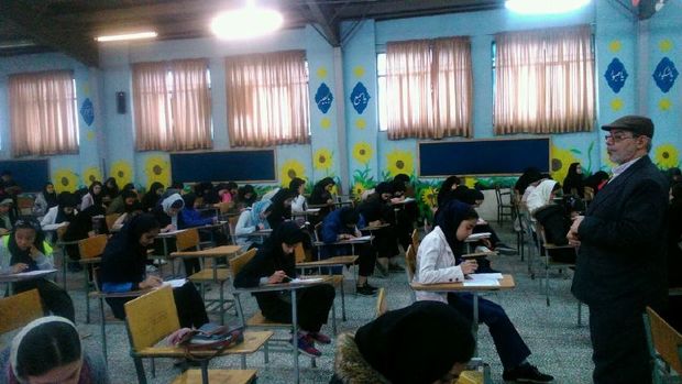 30 هزاردانش آموز البرز در مسابقه کتابخوانی شرکت کردند