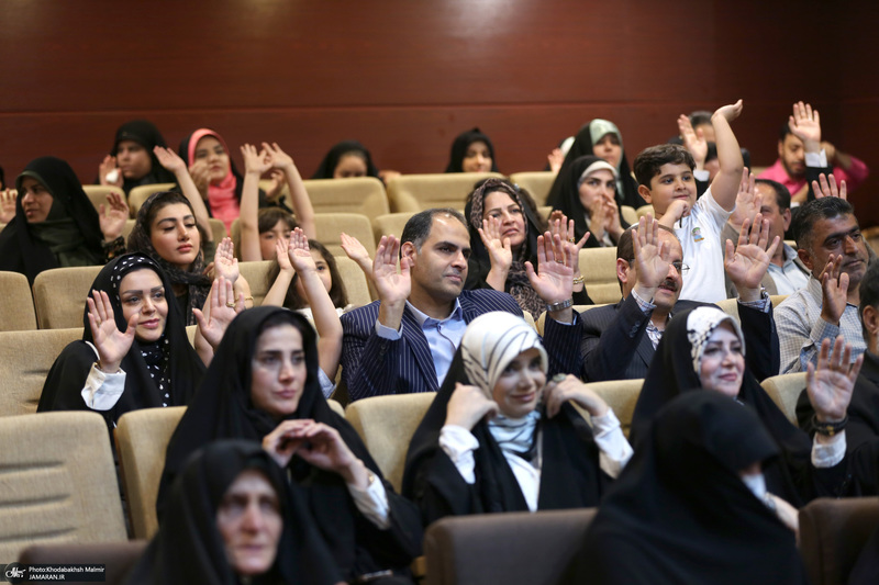 جشن میلاد امام رضا (ع) در حرم امام خمینی (س)