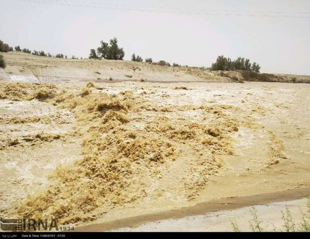 سیلاب پنج مسیر ارتباطی سیستان را بست