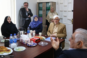دیدار نوروزی برخی از چهره های سیاسی و دانشگاهی با محمدرضا عارف