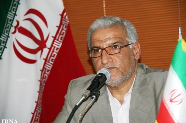 رئیس اتاق اصناف بوشهر: هجوم دستفروشان امنیت غذایی مردم را تهدید می کند