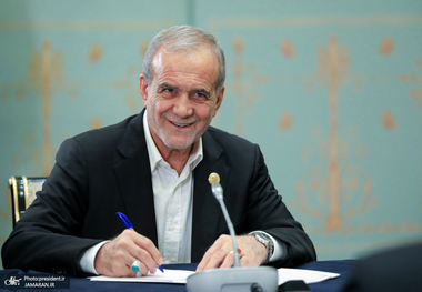 پزشکیان: دانشگاه «پیام نور» به ارائه‌کننده مدرک تبدیل شده است؛ قابل قبول نیست