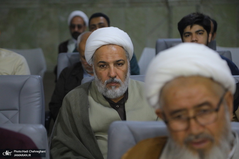 ‪نشست علمی با موضوع  آثار تقیه مداراتی در حج از منظر امام خمینی (ره) (32)