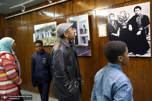 بازدید جمعی از طلاب دانشجو کشور سودان از بیت امام خمینی در ایام دهه فجر