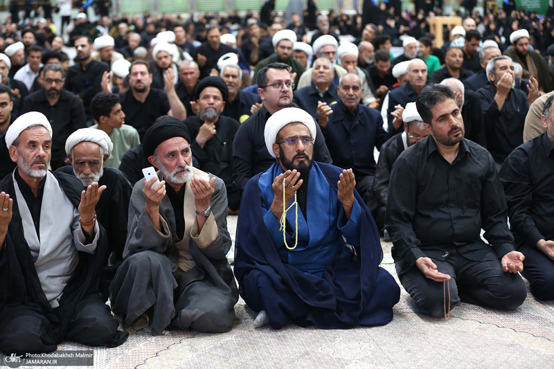 مراسم سوگواری شب اربعین حسینی(ع) در حرم امام خمینی(س)