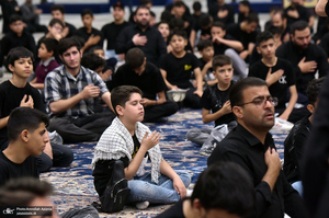 سوگواره احلی من العسل در حرم مطهر امام خمینی (س)