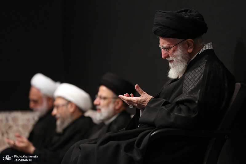 آخرین شب مراسم عزاداری حضرت اباعبدالله الحسین (ع) در حسینیه امام خمینی